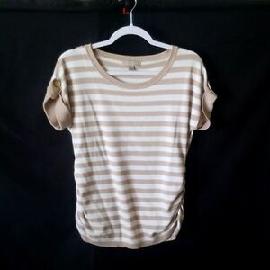 one A Women's pull over Top sz Medium